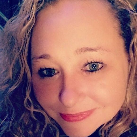 Meet your Posher, Serena - Picture 1 of 1